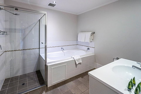 McCracken Country Club - Accommodation Search 38