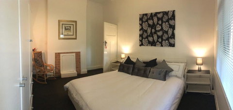 Cowan Street Bungalow - Accommodation Search 3