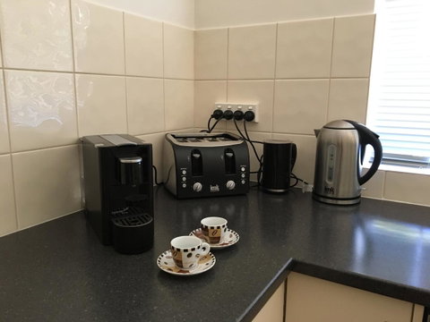 Cowan Street Bungalow - Accommodation Search 9