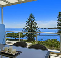 Lakeside Waterfront Apartment 18 The Entrance - Accommodation Search