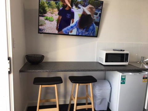 Port Lincoln Shark Apartment 1 - Accommodation Search 12