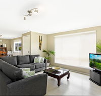 Ainslie Roberts Drive Retreat - Accommodation Search
