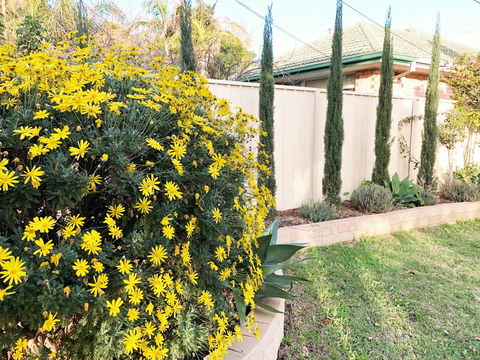 Beautiful Garden House - Accommodation Search 2
