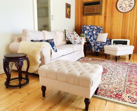 Beautiful Garden House - Accommodation Search 0
