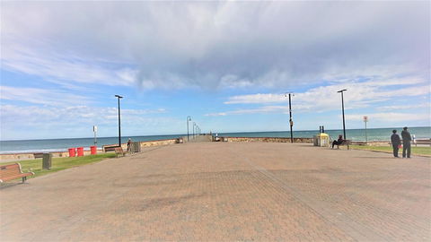 Hi 5 Glenelg Studio Apartment - Accommodation Search 27