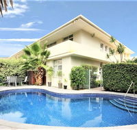 Hi 5 stars Glenelg Studio Apartment - Accommodation Search