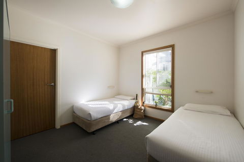 The Retreat West Beach Parks - Accommodation Search 25