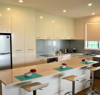 Eastern Breeze - Accommodation Search