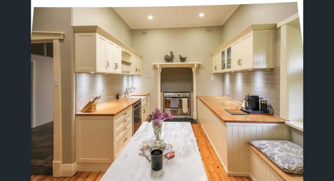 Ambrosia Holiday Home - Accommodation Search 24