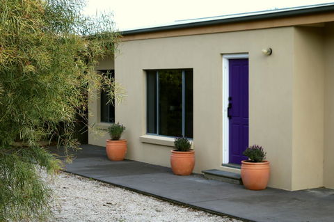 The Purple Door On Seaview - Accommodation Search 1