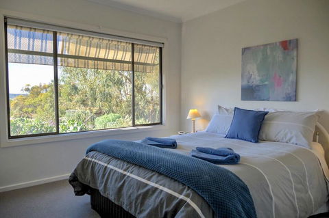 Emu Bay Holiday Homes - Accommodation Search 5
