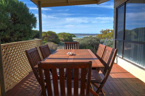 Emu Bay Holiday Homes - Accommodation Search 6