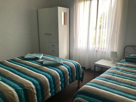 Emu Bay Holiday Homes - Accommodation Search 34