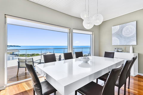 Aloha Waterfront Properties - Accommodation Search 11