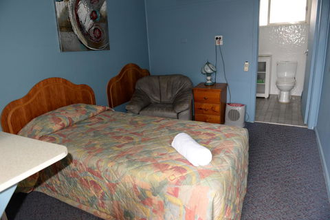 Ardeanal Motel - Accommodation Search 38