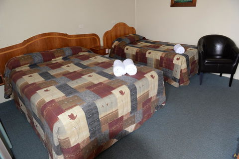 Ardeanal Motel - Accommodation Search 21