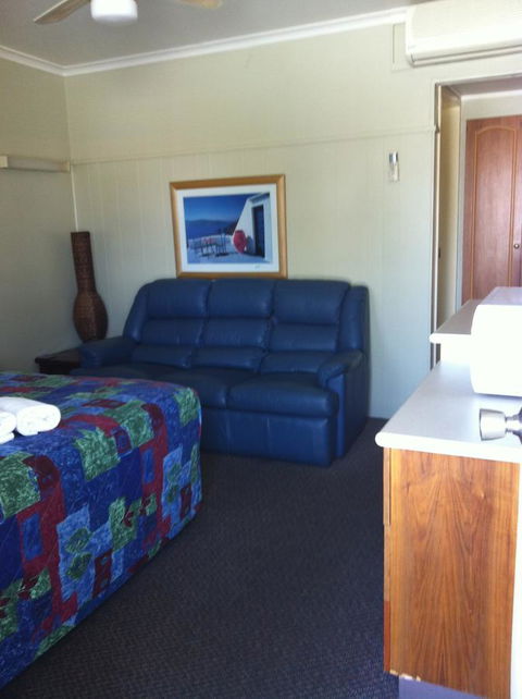 Ardeanal Motel - Accommodation Search 13