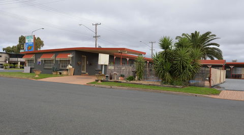 Ardeanal Motel - Accommodation Search 5