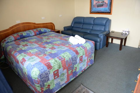 Ardeanal Motel - Accommodation Search 30