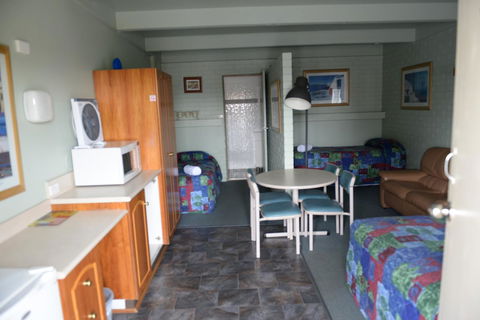 Ardeanal Motel - Accommodation Search 40