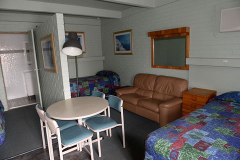 Ardeanal Motel - Accommodation Search 42