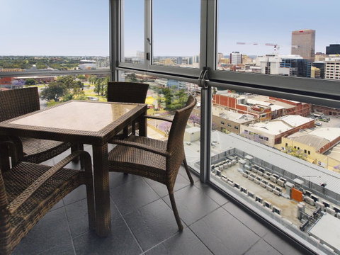 IStay Precinct Adelaide - Accommodation Search 22
