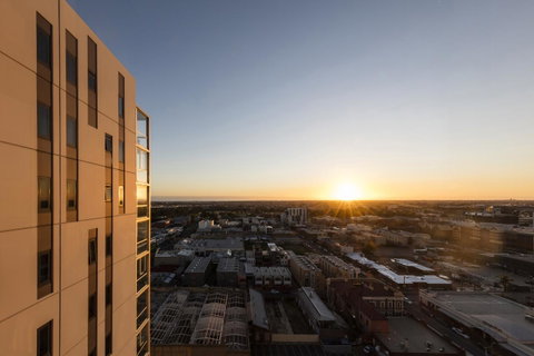 IStay Precinct Adelaide - Accommodation Search 6