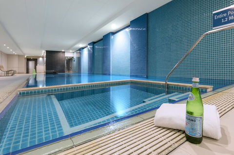 Oaks Glenelg Plaza Pier Suites - Accommodation Search 9