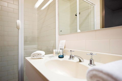 Adelaide Paringa - Accommodation Search 14