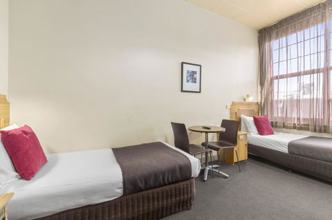 Adelaide Paringa - Accommodation Search 12