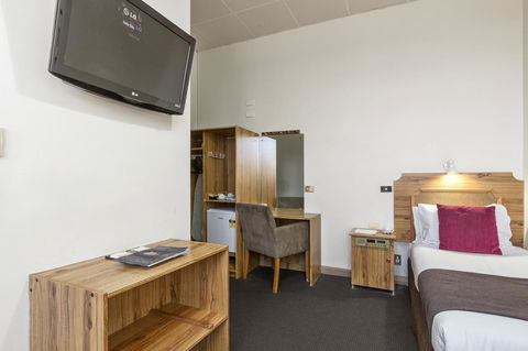 Adelaide Paringa - Accommodation Search 7