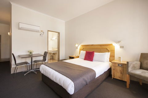 Adelaide Paringa - Accommodation Search 13