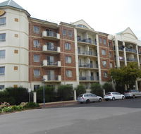 Adelaide City Apartment - 3br 2bath  Carpark - Accommodation Search