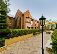 Majestic Old Lion Apartments - Accommodation Search