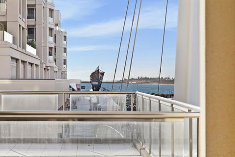 Glenelg Seaside Apartment - Accommodation Search 0