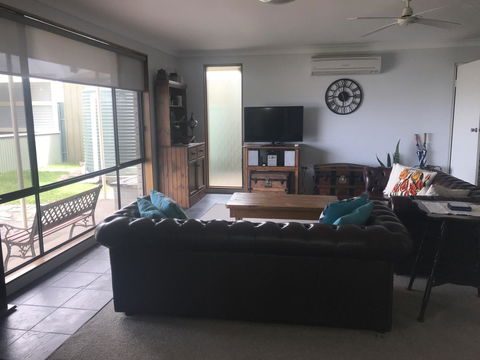 Hydeaway Bay - Own Private Bay + Kayaks - Accommodation Search 8