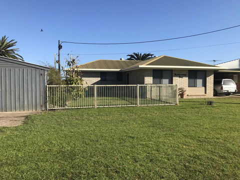 Hydeaway Bay - Own Private Bay + Kayaks - Accommodation Search 4