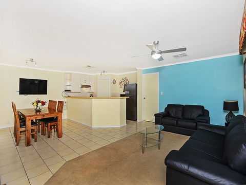 Lakeside - Encounter Bay - Accommodation Search 5