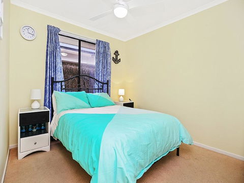 Lakeside - Encounter Bay - Accommodation Search 11