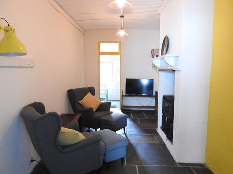 Cooks Cottage - Accommodation Search 1