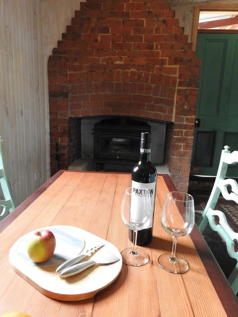 Cooks Cottage - Accommodation Search 2