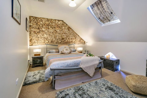 \'THE CHURCH\' Guest Home, Gawler Barossa Region - Accommodation Search 9
