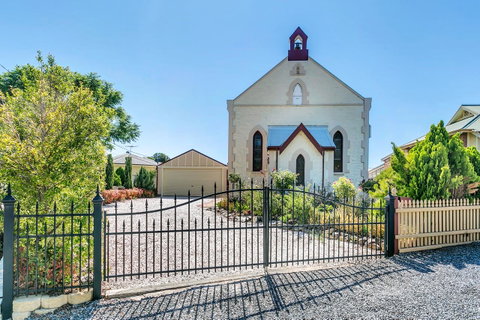 \'THE CHURCH\' Guest Home, Gawler Barossa Region - Accommodation Search 0