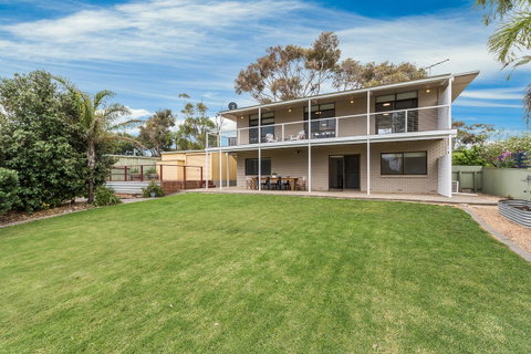 Maslin Beach Getaway - Accommodation Search 4