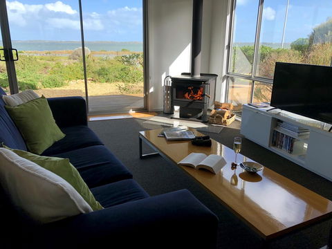 Coorong Waterfront Retreat - Accommodation Search 8