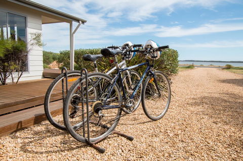 Coorong Waterfront Retreat - Accommodation Search 5