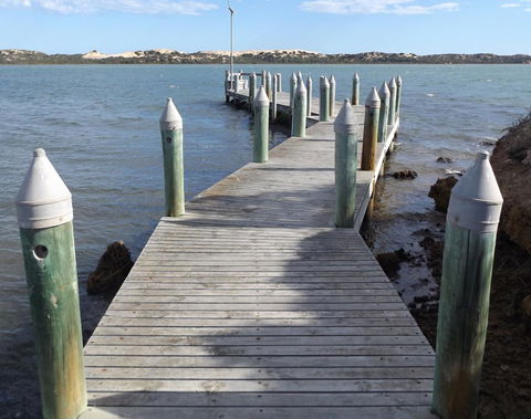 Coorong Waterfront Retreat - Accommodation Search 33