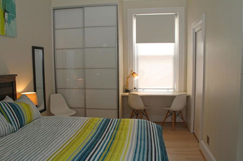 Smugglers Inn Studio Apartments - Accommodation Search 18
