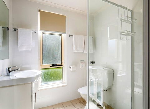 Glenelg Holiday Apartments - Corfu - Accommodation Search 17