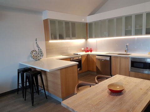 Semaphore Splash Apartments - Accommodation Search 10
